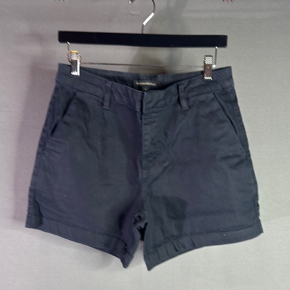 Banana Republic black Shorts size 10 women’s‎